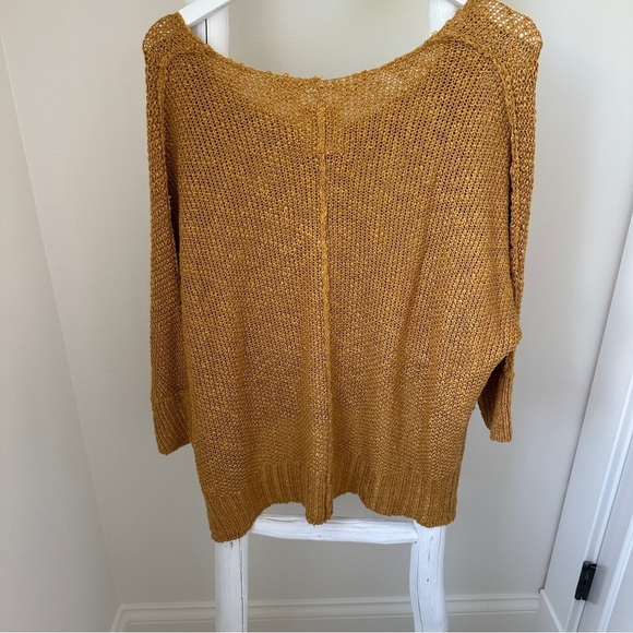 Rip Curl Mustard Crew Neck Sweater with Ribbed Texture Size Small - Picture 2 of 9